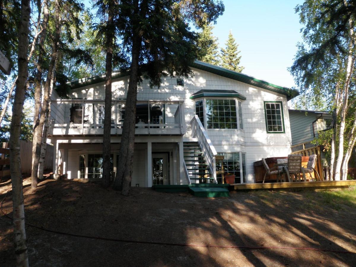 Great Slave Lakeside Bed & Breakfast Yellowknife Dış mekan fotoğraf